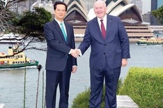 PM Dung calls for stronger ties with Australia in all areas