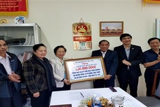 Scholarships granted to Quang Nam pupils