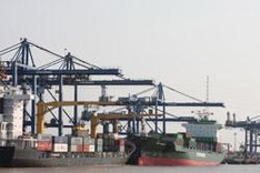 Trade deficit may shrink to $1b