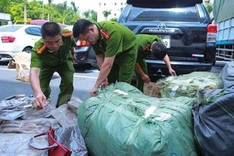 Fake high-end handbags seized in Hanoi