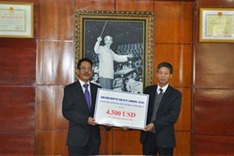 Vietnamese abroad support flood victims at home