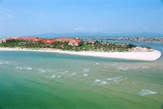 Nhat Le among top 10 most attractive beaches in Vietnam
