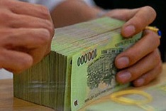 Banks lower profit expectations for the year