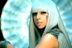 Tribute singer to bring Gaga and Britney’s hits to Hanoi