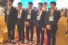Vietnam grabs 4 golds, 1 silver at International Physics Olympiad