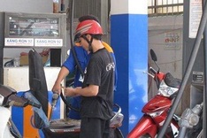 Petrol traders complain about losses despite price hikes