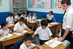 Students encouraged to begin learning foreign languages soon