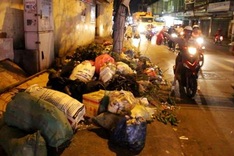 Fines fail to deter HCM City litter bugs