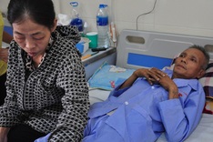 Ill father calls for help after losing son to same illness