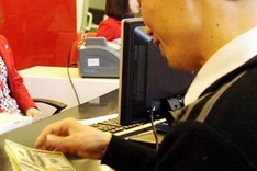 Vietnam economy sees dollarisation decline