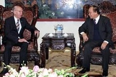 German charity activist visits Vietnam