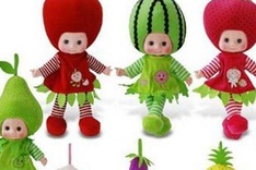 Boycotted cancer-causing dolls sold everywhere in Vietnam