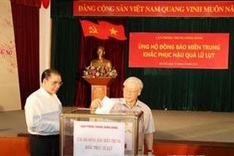 People nationwide lend helping hand to central provinces