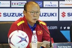Park receives special award at home after success with Vietnamese football