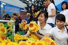 Blood donation festival for cancer patients