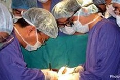 Hanoi doctors save American tourist from fatal illness