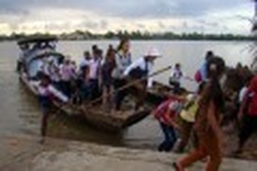 Some 14,000 unable to get back to school after flood