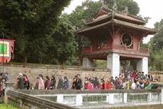 Hanoi launches “Golden Tour”