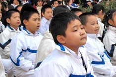 Hanoi to spend USD1.6 million in combating illiteracy