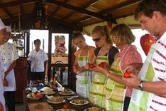 Cooking in Hoi An in top 10 most interesting travel experience