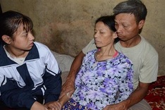 School girl seeks help for mother struggling with cancer