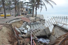 Danang beach faces serious erosion