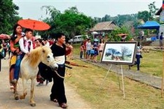 Month-long activities to be held at Vietnam National Village for Ethnic Culture and Tourism