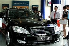 Car imports hit record low