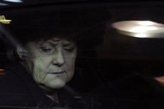 Difficult start for crunch EU debt summit