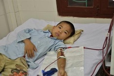 Poor boy struggling with rising kidney problems
