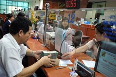 Major banks continue to lower deposit interest rates