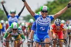 Amateur US team joins Mekong River Delta bicycle race