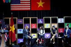 US President praises Vietnam’s entrepreneurial spirit