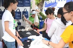 HCM City attempts to cut use of plastic bags