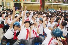 Vietnamese students can skip grades, MOET says
