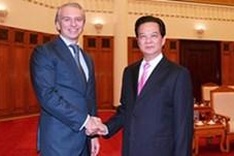 PM vows to back PetroVietnam-Gazprom Neft cooperation