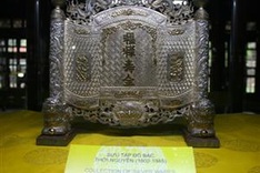 Restored Hue palace opens for public