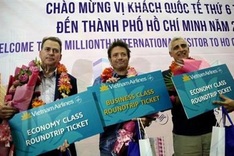 HCM City welcomes the six millionth international visitor in 2017