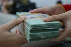 Government orders a lowering of lending interest rates and taxes