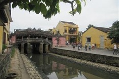 Naha, Hoi An cities agree on eco-city project