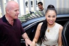 Firm faces counter-accusation from famous singer's husband