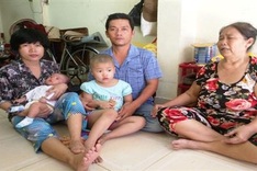 Poor couple calls for help to save ailing daughter