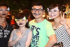 Young Hanoians dress up to mark Full Moon Festival