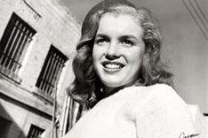 Marilyn photos, Gaga dress sold at LA auction