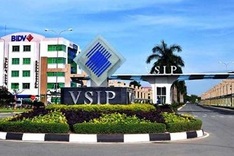 ASEAN investors pump $54b into Vietnam