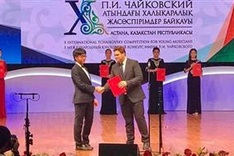 Tchaikovsky competition honours Vietnamese violin prodigy
