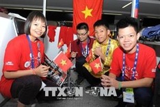 Vietnamese students shine at international robotics competition