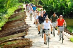 Travel firms complain of economic difficulties