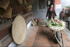 Exhibition features old Hanoi’s space
