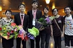 Vietnam wins two golds at International Physics Olympiad